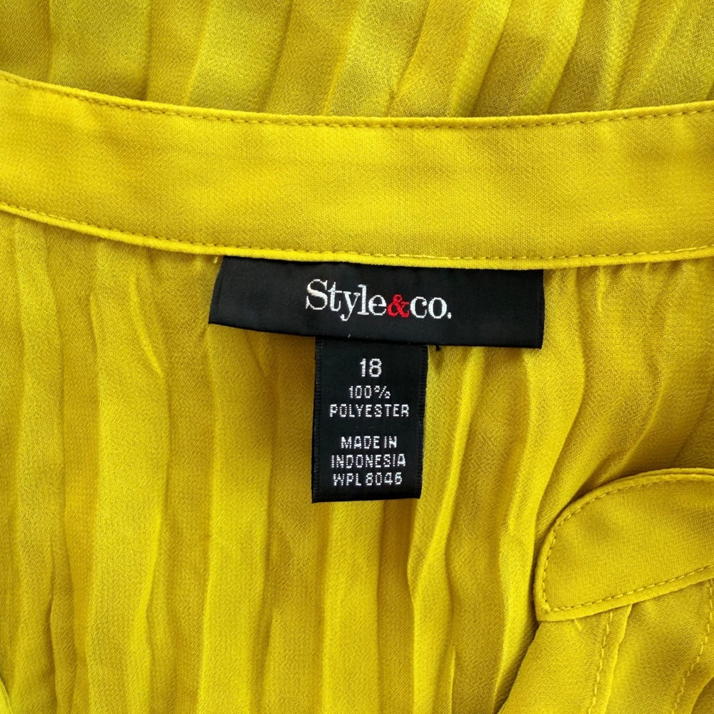 Style&co Womens 18 Chartreuse Yellow Pleated Ruffle‎ V-Neck Bell Sleeve Blouse - Picture 5 of 5